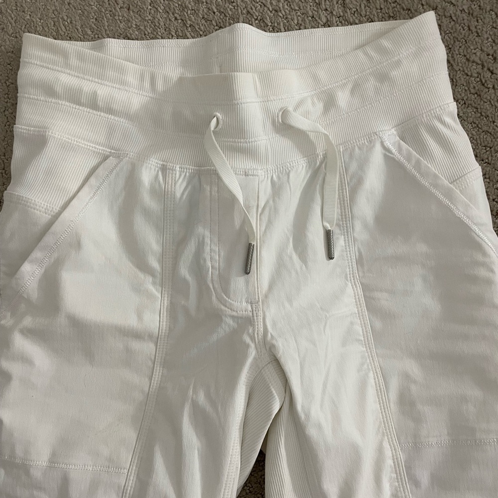 Lululemon pants! - Picture 6 of 10